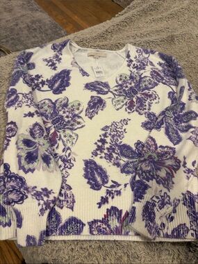 LOFT‎ Cream V-Neck Sweater with Purple Floral Print size small new